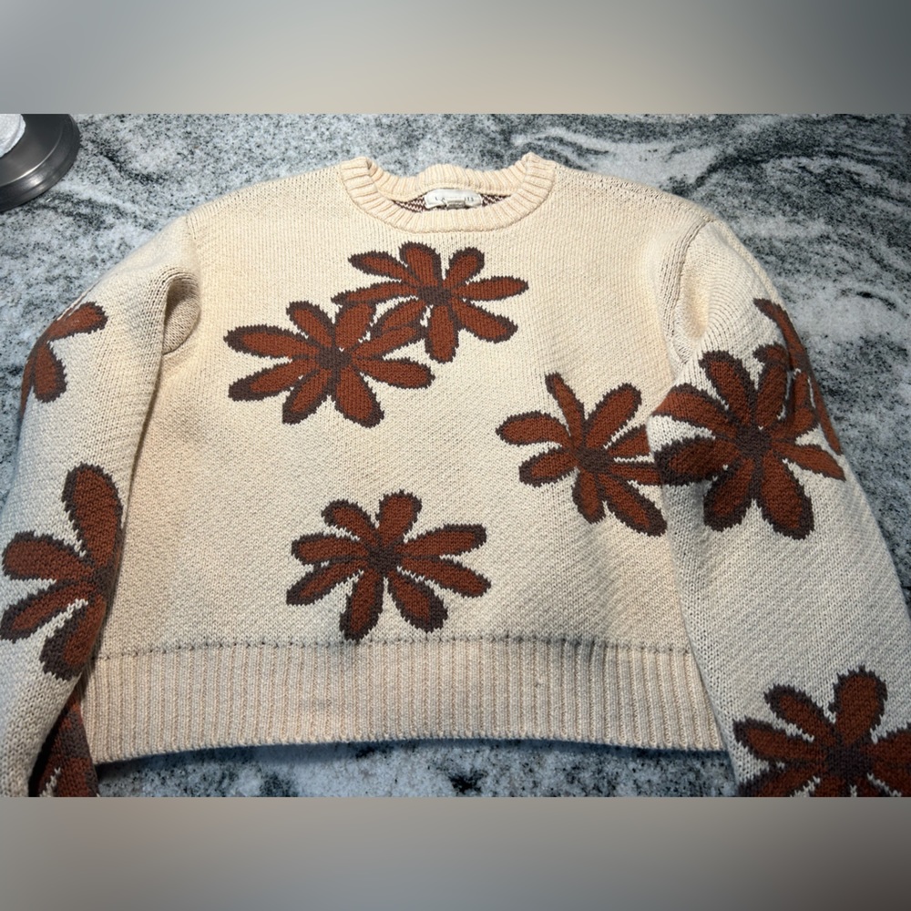 La hearts flower sweater thick cropped